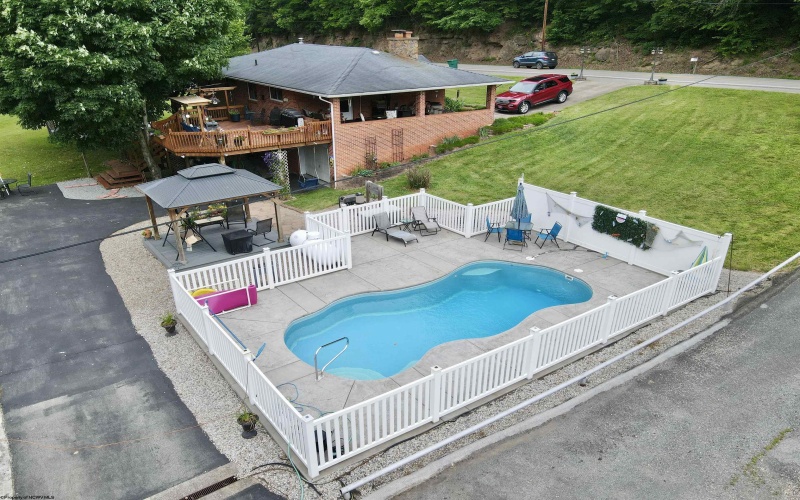 4109 Chapel Road, Gassaway, West Virginia 26624, 3 Bedrooms Bedrooms, 6 Rooms Rooms,1 BathroomBathrooms,Single Family Detached,For Sale,Chapel,10165309