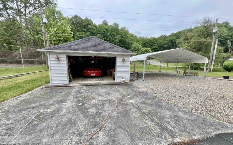 4109 Chapel Road, Gassaway, West Virginia 26624, 3 Bedrooms Bedrooms, 6 Rooms Rooms,1 BathroomBathrooms,Single Family Detached,For Sale,Chapel,10165309