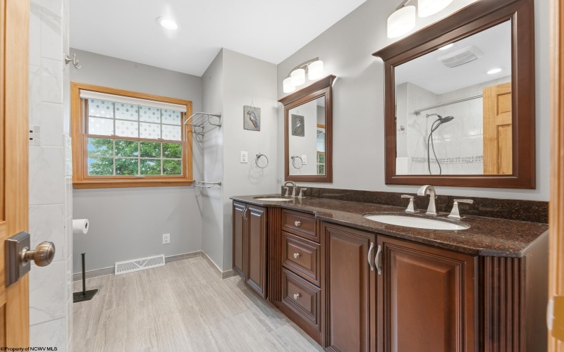 15 Citadel Road, Morgantown, West Virginia 26508, 3 Bedrooms Bedrooms, 6 Rooms Rooms,1 BathroomBathrooms,Single Family Detached,For Sale,Citadel,10165319