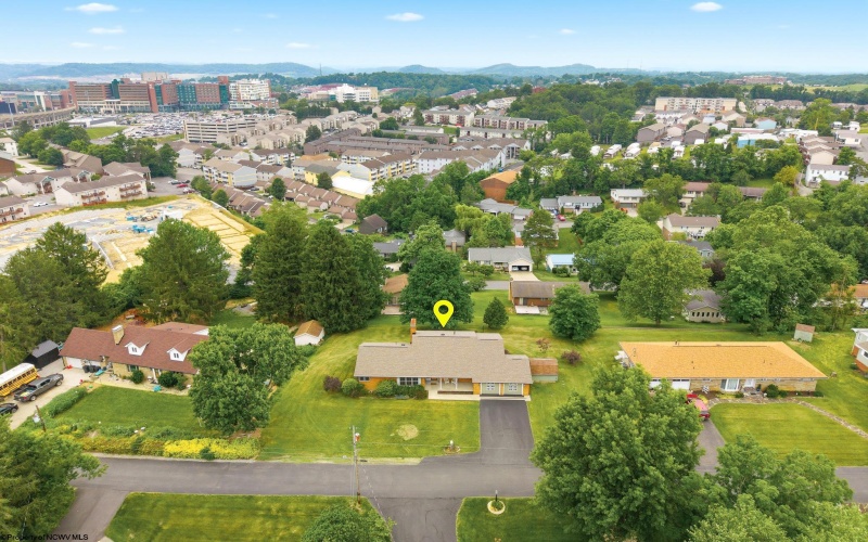 15 Citadel Road, Morgantown, West Virginia 26508, 3 Bedrooms Bedrooms, 6 Rooms Rooms,1 BathroomBathrooms,Single Family Detached,For Sale,Citadel,10165319