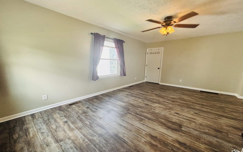 115 May Street, Fairmont, West Virginia 26554, 3 Bedrooms Bedrooms, 8 Rooms Rooms,2 BathroomsBathrooms,Single Family Detached,For Sale,May,10165318 115 May Street, Fairmont, West Virginia 26554, 3 Bedrooms Bedrooms, 8 Rooms Rooms,2 BathroomsBathrooms,Single Family Detached,For Sale,May,10165318