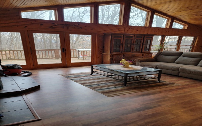 380 Flint Road, Hillsboro, West Virginia 24946, 3 Bedroom Bedrooms, 6 Room Rooms,2 BathroomBathrooms,Single Family Detached,For Sale,Flint,0,10162879