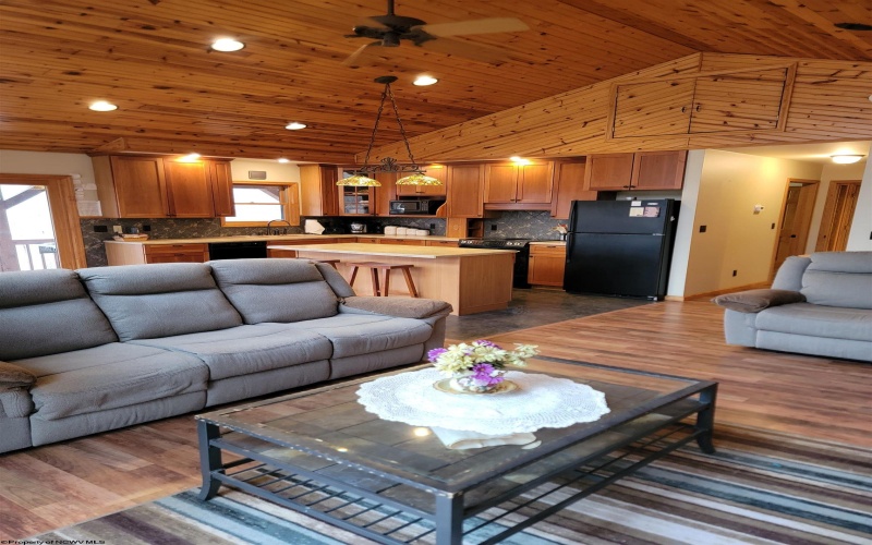 380 Flint Road, Hillsboro, West Virginia 24946, 3 Bedroom Bedrooms, 6 Room Rooms,2 BathroomBathrooms,Single Family Detached,For Sale,Flint,0,10162879