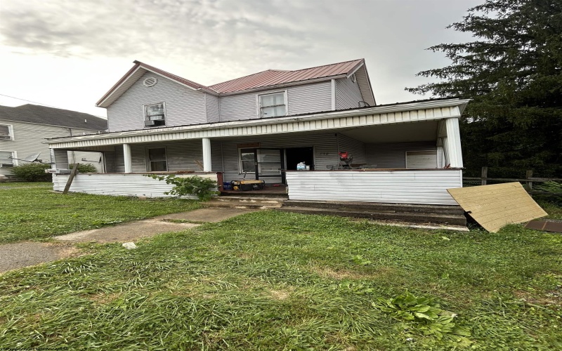 512 East Park Avenue, Fairmont, West Virginia 26554, ,Multi-unit/income,For Sale,East Park,10165320