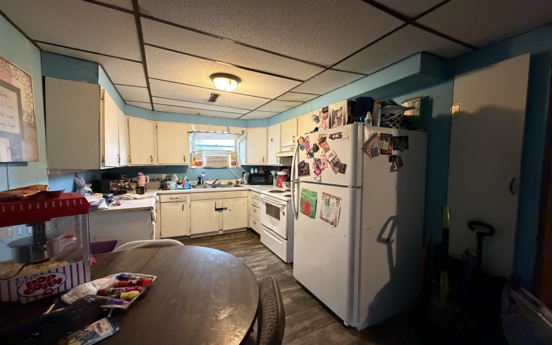 512 East Park Avenue, Fairmont, West Virginia 26554, ,Multi-unit/income,For Sale,East Park,10165320