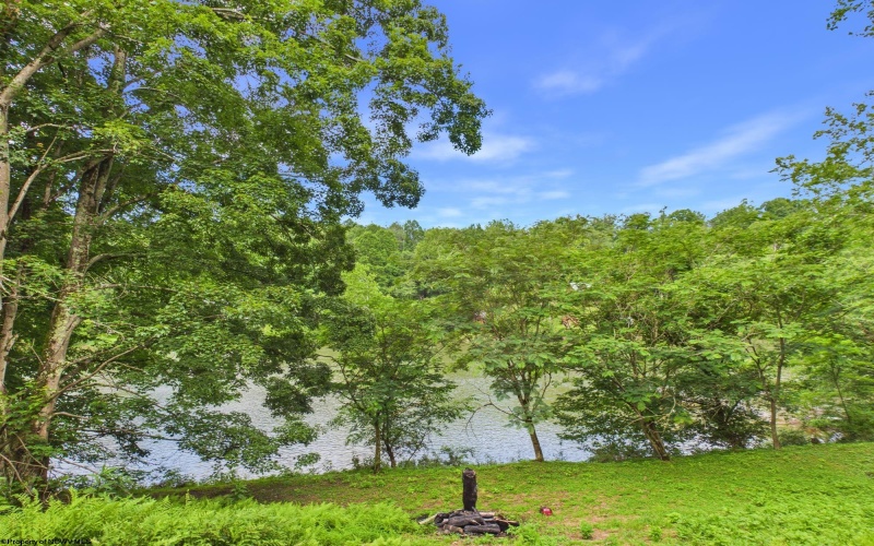 34 Sandy Beach Road, Fairmont, West Virginia 26554, ,Lots/land,For Sale,Sandy Beach,10165335