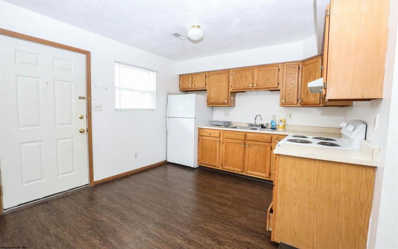 726 Beechurst Avenue, Morgantown, West Virginia 26505, 2 Bedrooms Bedrooms, 4 Rooms Rooms,1 BathroomBathrooms,Residential Rentals,For Rent,Beechurst,10165333
