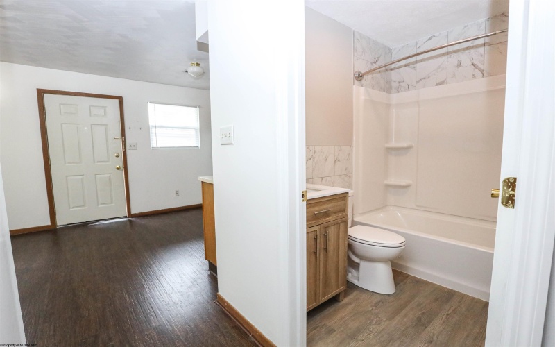 726 Beechurst Avenue, Morgantown, West Virginia 26505, 2 Bedrooms Bedrooms, 4 Rooms Rooms,1 BathroomBathrooms,Residential Rentals,For Rent,Beechurst,10165333