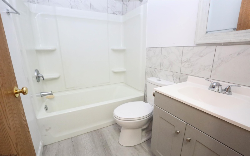 726 Beechurst Avenue, Morgantown, West Virginia 26505, 2 Bedrooms Bedrooms, 4 Rooms Rooms,1 BathroomBathrooms,Residential Rentals,For Rent,Beechurst,10165334