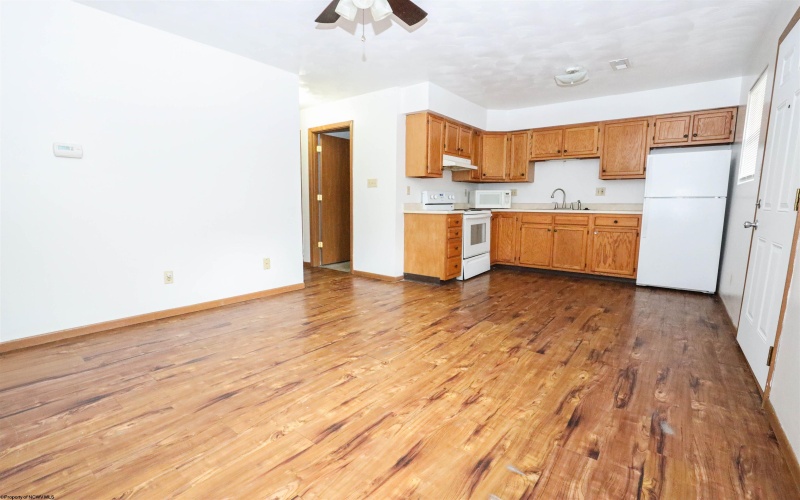 726 Beechurst Avenue, Morgantown, West Virginia 26505, 2 Bedrooms Bedrooms, 4 Rooms Rooms,1 BathroomBathrooms,Residential Rentals,For Rent,Beechurst,10165334