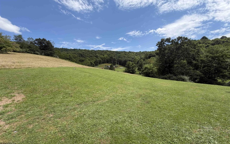 1999 Glady Fork Road, Weston, West Virginia 26452, 2 Bedrooms Bedrooms, 5 Rooms Rooms,1 BathroomBathrooms,Single Family Detached,For Sale,Glady Fork,0,10165321
