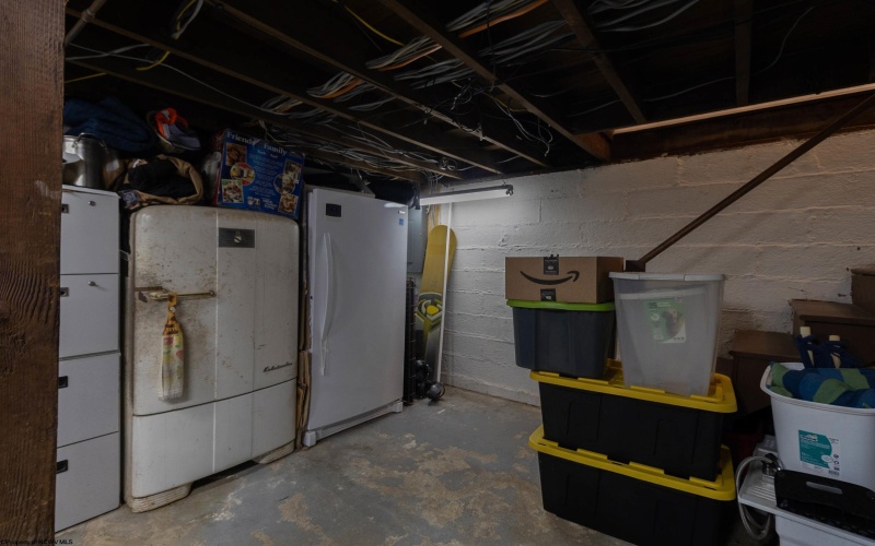 200 Concord Avenue, Clarksburg, West Virginia 26301, 4 Bedrooms Bedrooms, 8 Rooms Rooms,2 BathroomsBathrooms,Single Family Detached,For Sale,Concord,10165344