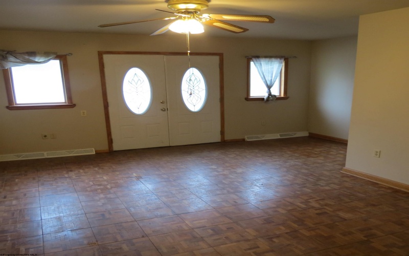 1310 Dorsey Avenue, Morgantown, West Virginia 26501, 3 Bedrooms Bedrooms, 6 Rooms Rooms,1 BathroomBathrooms,Single Family Detached,For Sale,Dorsey,10163714