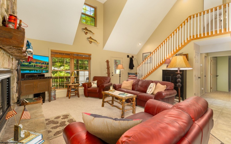 206 Columbine Circle, Terra Alta, West Virginia 26764, 3 Bedrooms Bedrooms, 6 Rooms Rooms,3 BathroomsBathrooms,Single Family Detached,For Sale,Columbine,10165322