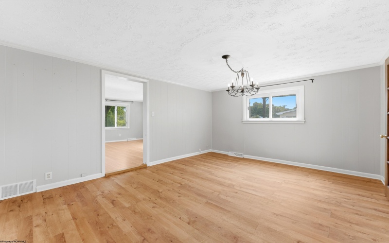 410 Sunset Beach Road, Morgantown, West Virginia 26508, 3 Bedrooms Bedrooms, 7 Rooms Rooms,2 BathroomsBathrooms,Single Family Detached,For Sale,Sunset Beach,10165325