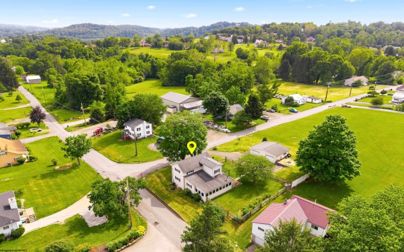 410 Sunset Beach Road, Morgantown, West Virginia 26508, 3 Bedrooms Bedrooms, 7 Rooms Rooms,2 BathroomsBathrooms,Single Family Detached,For Sale,Sunset Beach,10165325