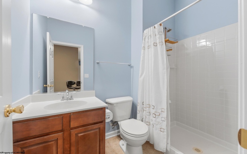 600 Hayfield Street, Morgantown, West Virginia 26508, 4 Bedrooms Bedrooms, 10 Rooms Rooms,3 BathroomsBathrooms,Single Family Detached,For Sale,Hayfield,10165343