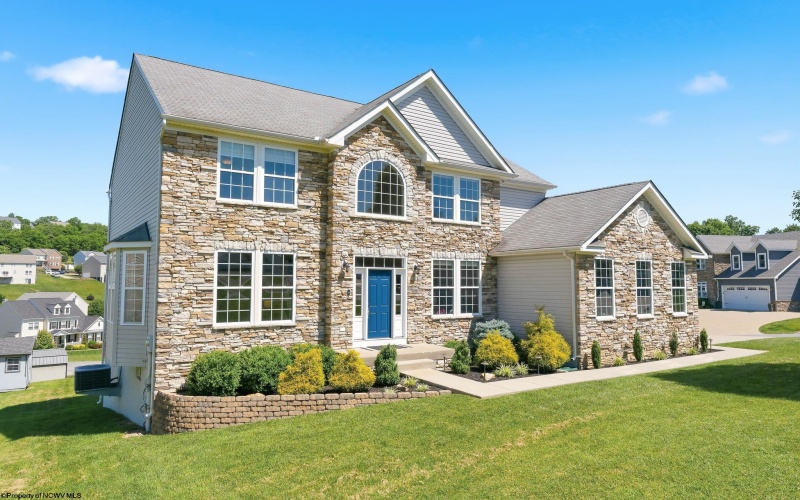 600 Hayfield Street, Morgantown, West Virginia 26508, 4 Bedrooms Bedrooms, 10 Rooms Rooms,3 BathroomsBathrooms,Single Family Detached,For Sale,Hayfield,10165343