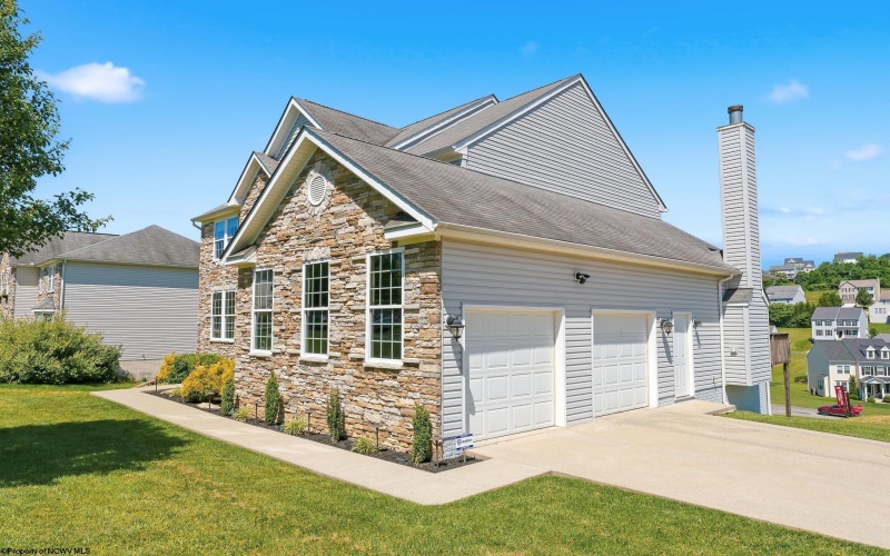 600 Hayfield Street, Morgantown, West Virginia 26508, 4 Bedrooms Bedrooms, 10 Rooms Rooms,3 BathroomsBathrooms,Single Family Detached,For Sale,Hayfield,10165343
