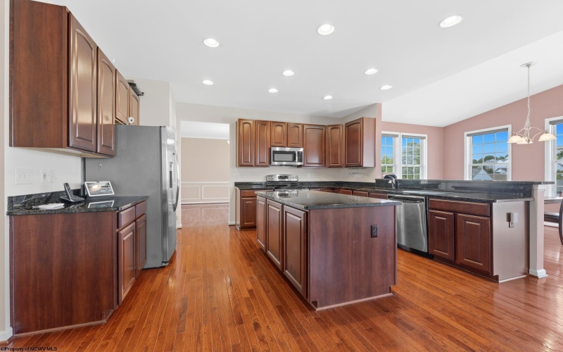 600 Hayfield Street, Morgantown, West Virginia 26508, 4 Bedrooms Bedrooms, 10 Rooms Rooms,3 BathroomsBathrooms,Single Family Detached,For Sale,Hayfield,10165343