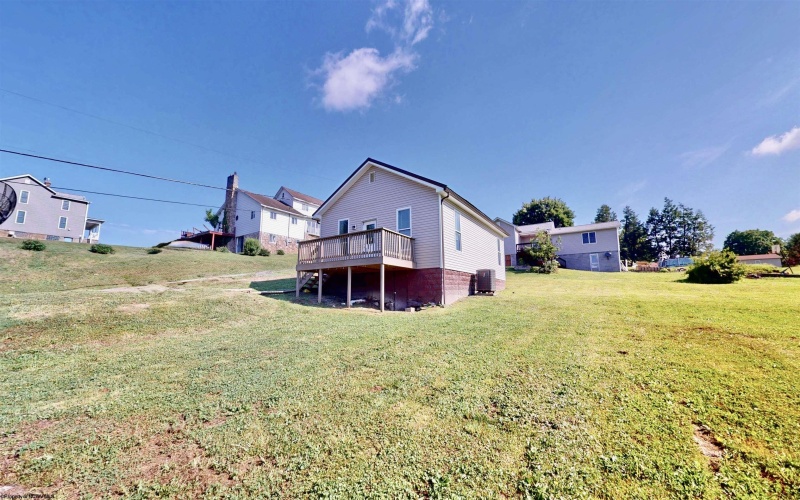 1 BLUEMONT Street, Grafton, West Virginia 26354, 2 Bedrooms Bedrooms, 5 Rooms Rooms,1 BathroomBathrooms,Single Family Detached,For Sale,BLUEMONT,10165339