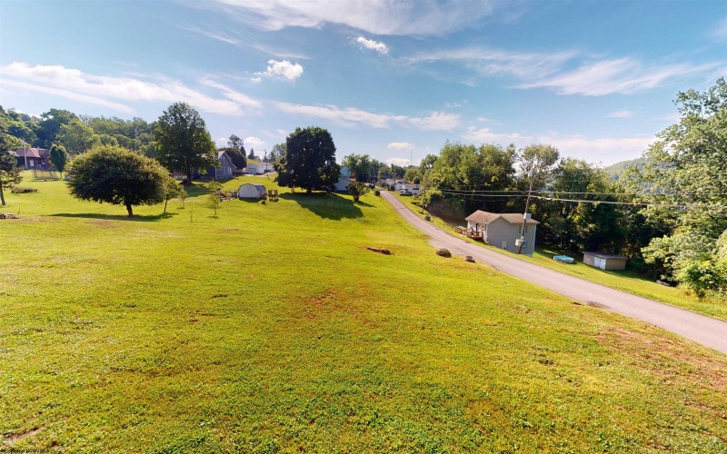 1 BLUEMONT Street, Grafton, West Virginia 26354, 2 Bedrooms Bedrooms, 5 Rooms Rooms,1 BathroomBathrooms,Single Family Detached,For Sale,BLUEMONT,10165339