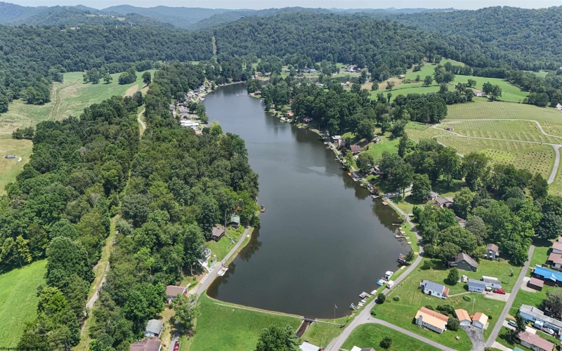 310 Crystal Lake Road, West Union, West Virginia 26456, 1 Bedroom Bedrooms, 2 Rooms Rooms,1 BathroomBathrooms,Single Family Detached,For Sale,Crystal Lake,10165338