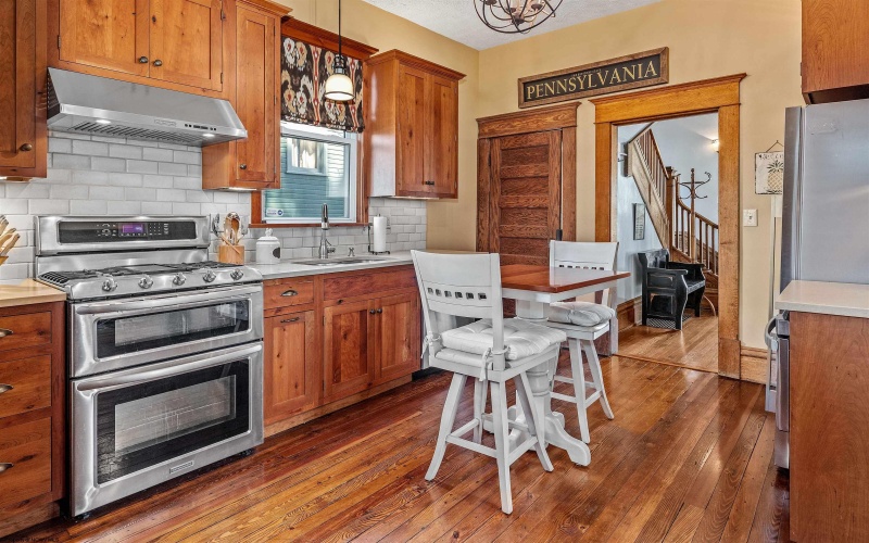 416 Cedar Street, Morgantown, West Virginia 26501, 4 Bedrooms Bedrooms, 9 Rooms Rooms,1 BathroomBathrooms,Single Family Detached,For Sale,Cedar,10165341