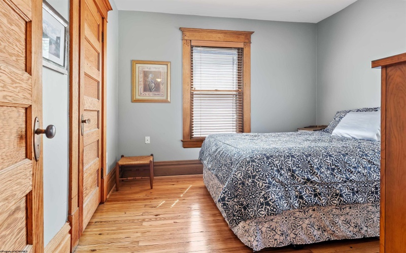 416 Cedar Street, Morgantown, West Virginia 26501, 4 Bedrooms Bedrooms, 9 Rooms Rooms,1 BathroomBathrooms,Single Family Detached,For Sale,Cedar,10165341