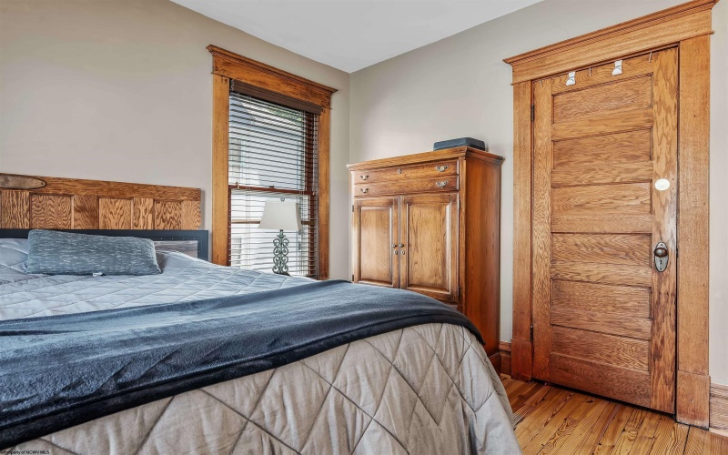 416 Cedar Street, Morgantown, West Virginia 26501, 4 Bedrooms Bedrooms, 9 Rooms Rooms,1 BathroomBathrooms,Single Family Detached,For Sale,Cedar,10165341