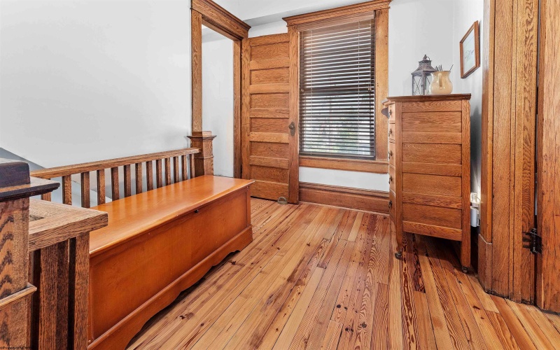 416 Cedar Street, Morgantown, West Virginia 26501, 4 Bedrooms Bedrooms, 9 Rooms Rooms,1 BathroomBathrooms,Single Family Detached,For Sale,Cedar,10165341