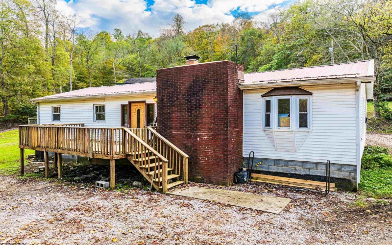 405 Catawba Road, Fairmont, West Virginia 26554, 2 Bedrooms Bedrooms, 9 Rooms Rooms,1 BathroomBathrooms,Single Family Detached,For Sale,Catawba,10161960