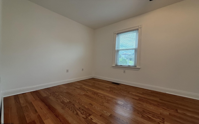 315 Thomas Avenue, Nutter Fort, West Virginia 26301, 2 Bedrooms Bedrooms, 5 Rooms Rooms,1 BathroomBathrooms,Single Family Detached,For Sale,Thomas,10165346