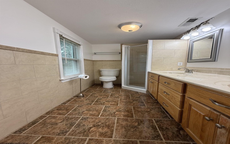 315 Thomas Avenue, Nutter Fort, West Virginia 26301, 2 Bedrooms Bedrooms, 5 Rooms Rooms,1 BathroomBathrooms,Single Family Detached,For Sale,Thomas,10165346