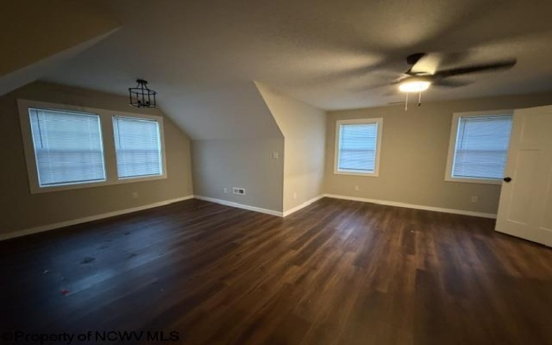 54 Sycamore Street, Morgantown, West Virginia 26501, 3 Bedrooms Bedrooms, 7 Rooms Rooms,3 BathroomsBathrooms,Single Family Detached,For Sale,Sycamore,0,10165349