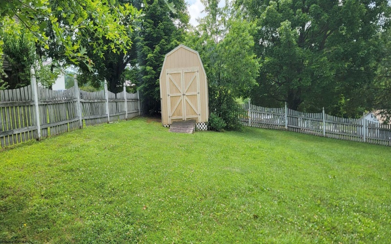 94 Tygart Drive, Philippi, West Virginia 26416, 3 Bedrooms Bedrooms, 7 Rooms Rooms,2 BathroomsBathrooms,Single Family Detached,For Sale,Tygart,10165348