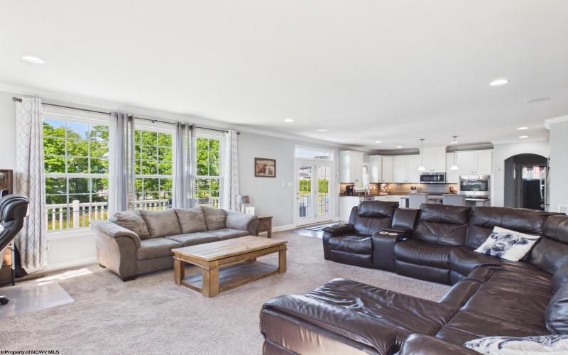 90 Falling Water Lane, Morgantown, West Virginia 26508, 4 Bedrooms Bedrooms, 11 Rooms Rooms,2 BathroomsBathrooms,Single Family Detached,For Sale,Falling Water,10165355