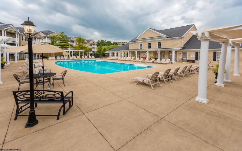 3333 Sun Court, Morgantown, West Virginia 26505, 4 Bedrooms Bedrooms, 8 Rooms Rooms,3 BathroomsBathrooms,Single Family Attached,For Sale,Sun,10165353