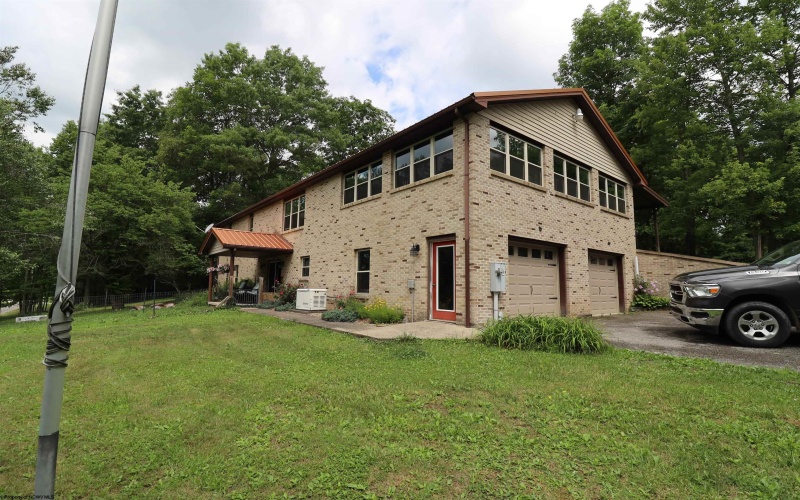 523 Ebberman Creek, Elkins, West Virginia 26241, 4 Bedrooms Bedrooms, 9 Rooms Rooms,2 BathroomsBathrooms,Single Family Detached,For Sale,Ebberman,10165352 523 Ebberman Creek, Elkins, West Virginia 26241, 4 Bedrooms Bedrooms, 9 Rooms Rooms,2 BathroomsBathrooms,Single Family Detached,For Sale,Ebberman,10165352