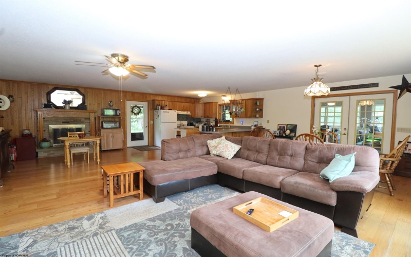 523 Ebberman Creek, Elkins, West Virginia 26241, 4 Bedrooms Bedrooms, 9 Rooms Rooms,2 BathroomsBathrooms,Single Family Detached,For Sale,Ebberman,10165352 523 Ebberman Creek, Elkins, West Virginia 26241, 4 Bedrooms Bedrooms, 9 Rooms Rooms,2 BathroomsBathrooms,Single Family Detached,For Sale,Ebberman,10165352