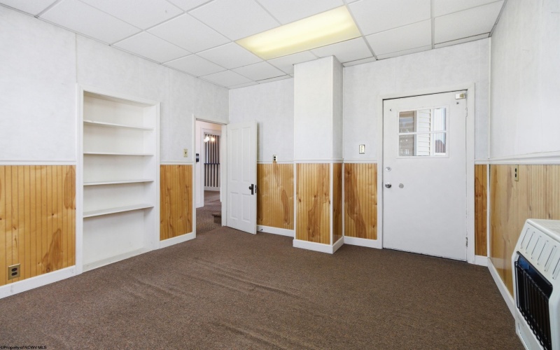 408 Lee Avenue, Clarksburg, West Virginia 26301, 5 Bedrooms Bedrooms, 10 Rooms Rooms,1 BathroomBathrooms,Single Family Detached,For Sale,Lee,10165359