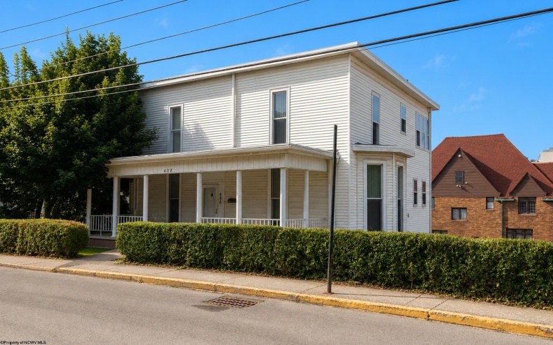 408 Lee Avenue, Clarksburg, West Virginia 26301, 5 Bedrooms Bedrooms, 10 Rooms Rooms,1 BathroomBathrooms,Single Family Detached,For Sale,Lee,10165359