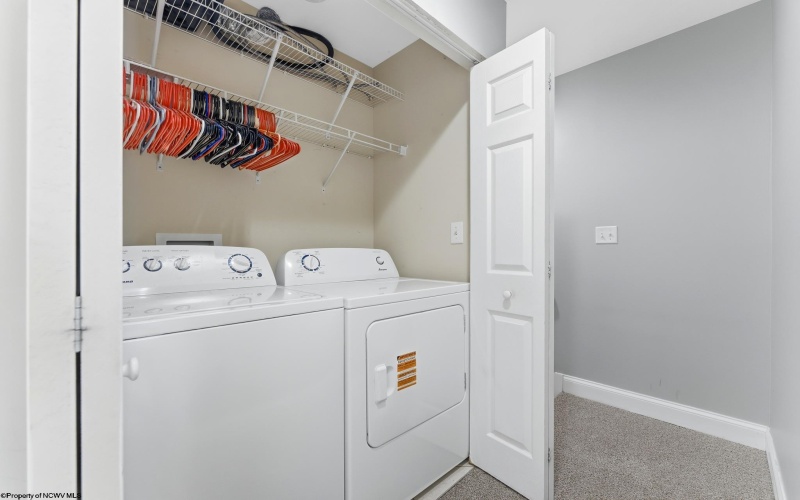 29 Ocean View Drive, Morgantown, West Virginia 26505, 3 Bedrooms Bedrooms, 5 Rooms Rooms,2 BathroomsBathrooms,Single Family Attached,For Sale,Ocean View,10165366