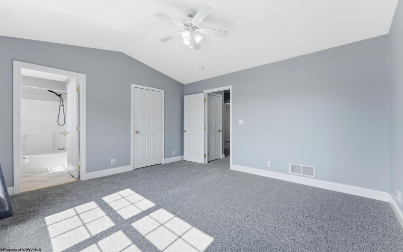 29 Ocean View Drive, Morgantown, West Virginia 26505, 3 Bedrooms Bedrooms, 5 Rooms Rooms,2 BathroomsBathrooms,Single Family Attached,For Sale,Ocean View,10165366