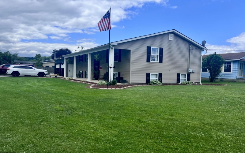 1510 Kerens Avenue, Elkins, West Virginia 26241, 3 Bedrooms Bedrooms, 11 Rooms Rooms,2 BathroomsBathrooms,Single Family Detached,For Sale,Kerens,10165371 1510 Kerens Avenue, Elkins, West Virginia 26241, 3 Bedrooms Bedrooms, 11 Rooms Rooms,2 BathroomsBathrooms,Single Family Detached,For Sale,Kerens,10165371
