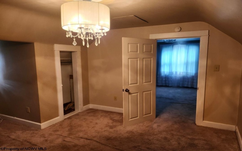 512 Columbia Street, Fairmont, West Virginia 26554, 3 Bedrooms Bedrooms, 7 Rooms Rooms,2 BathroomsBathrooms,Single Family Detached,For Sale,Columbia,10165370