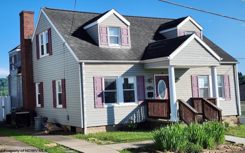 512 Columbia Street, Fairmont, West Virginia 26554, 3 Bedrooms Bedrooms, 7 Rooms Rooms,2 BathroomsBathrooms,Single Family Detached,For Sale,Columbia,10165370