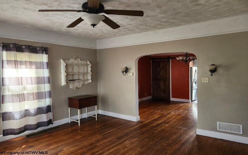 512 Columbia Street, Fairmont, West Virginia 26554, 3 Bedrooms Bedrooms, 7 Rooms Rooms,2 BathroomsBathrooms,Single Family Detached,For Sale,Columbia,10165370