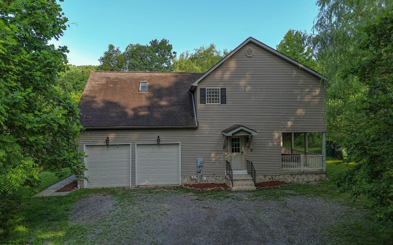 161 Cleer Road, Bridgeport, West Virginia 26330, 4 Bedrooms Bedrooms, 12 Rooms Rooms,3 BathroomsBathrooms,Single Family Detached,For Sale,Cleer,10165367
