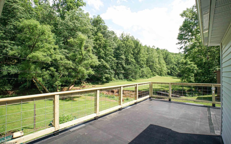 4667 Saint Clara Road, Alum Bridge, West Virginia 26321, 3 Bedrooms Bedrooms, 8 Rooms Rooms,1 BathroomBathrooms,Single Family Detached,For Sale,Saint Clara,10165361